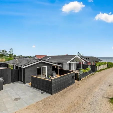 Sylvelin - 40m From The Sea By Interhome בית נופש Sjolund
