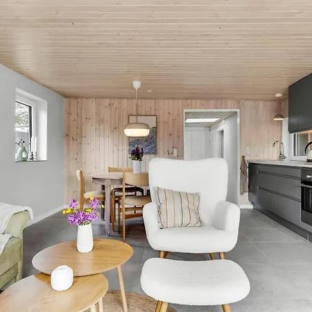 Sylvelin - 40m From The Sea By Interhome